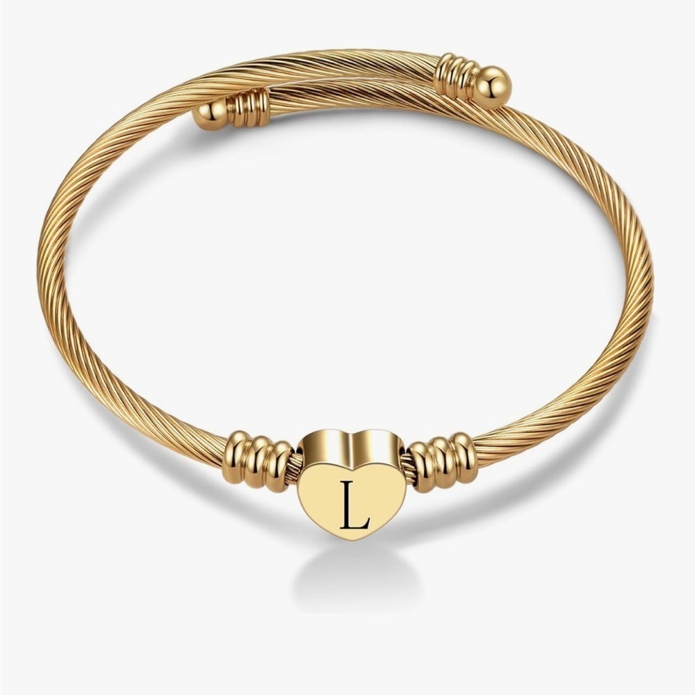 L initial 14kt plated Gold Heart Initial Bracelet fully adjustable